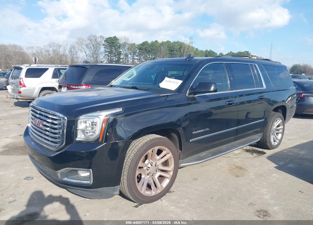 2017 GMC YUKON XL SLT VIN: 1GKS2GKC9HR327916