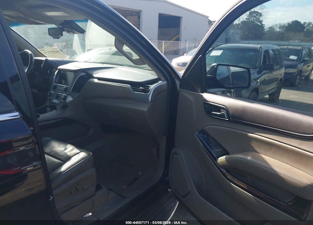 2017 GMC YUKON XL SLT VIN: 1GKS2GKC9HR327916