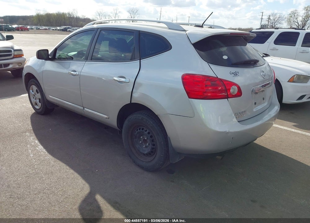 2014 NISSAN ROGUE SELECT S VIN: JN8AS5MT1EW623913