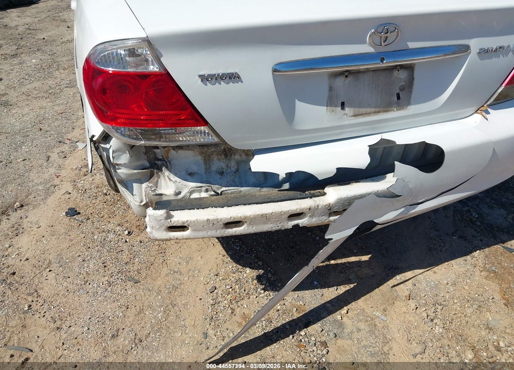 2005 TOYOTA CAMRY LE VIN: 4T1BE30K15U575619