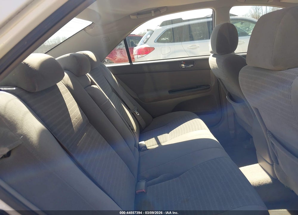 2005 TOYOTA CAMRY LE VIN: 4T1BE30K15U575619