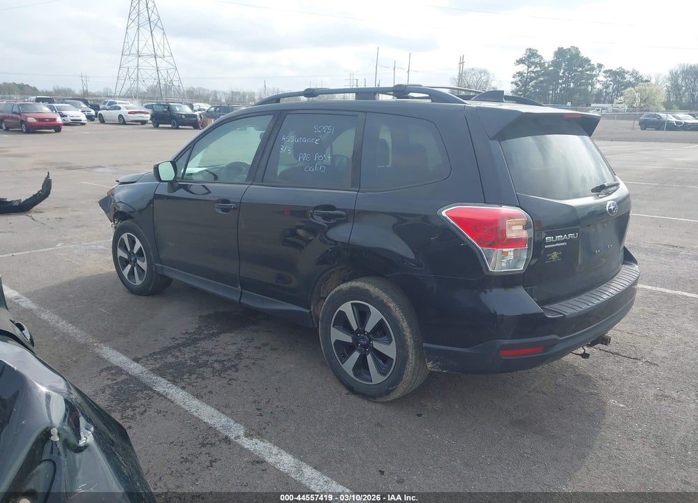 2018 SUBARU FORESTER 2.5I PREMIUM VIN: JF2SJAGC7JH528389
