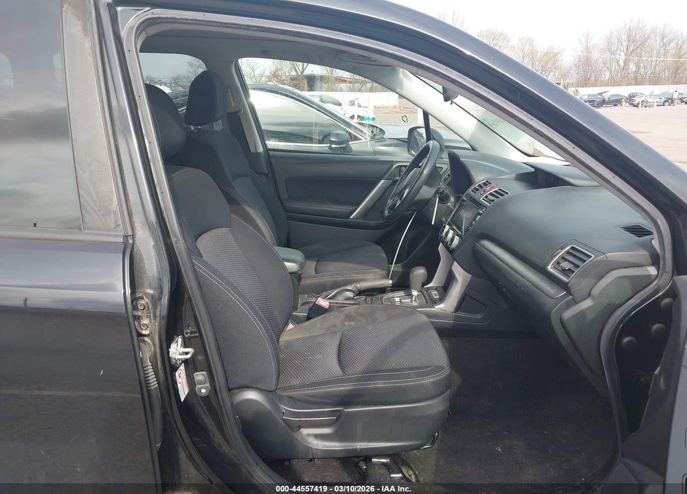 2018 SUBARU FORESTER 2.5I PREMIUM VIN: JF2SJAGC7JH528389