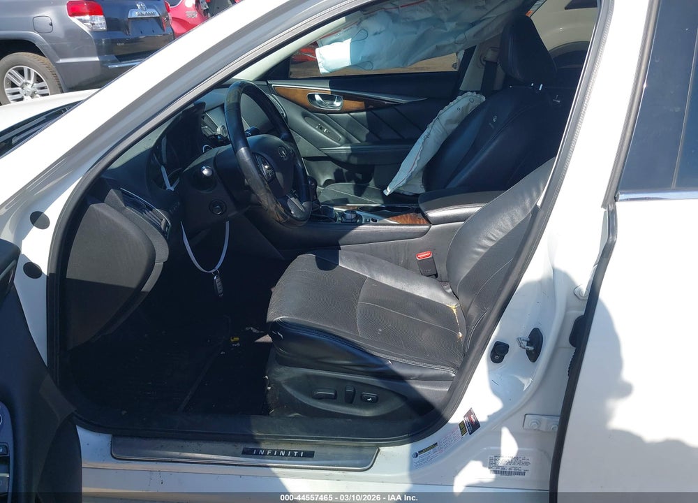 2014 INFINITI Q50 PREMIUM VIN: JN1BV7AR4EM704110
