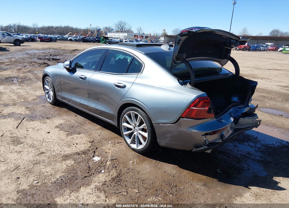 2021 VOLVO S60 T6 MOMENTUM VIN: 7JRA22TK3MG095546