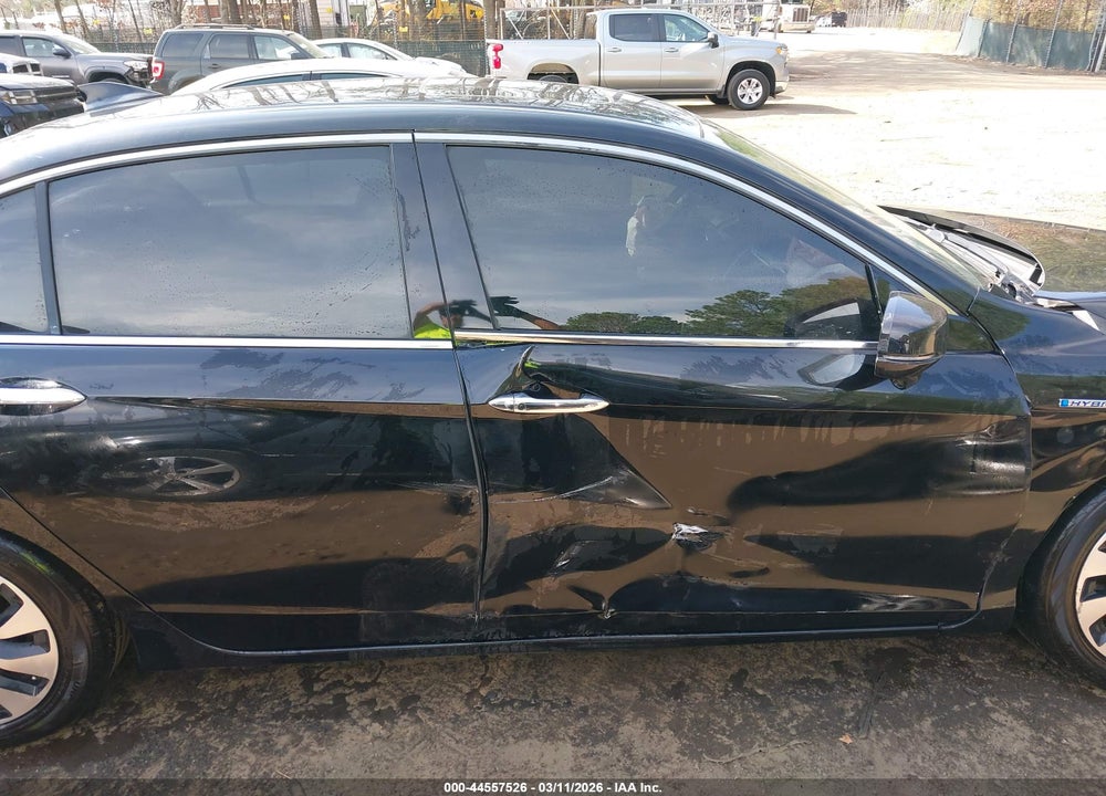 2017 HONDA ACCORD HYBRID EX-L VIN: JHMCR6F51HC009792