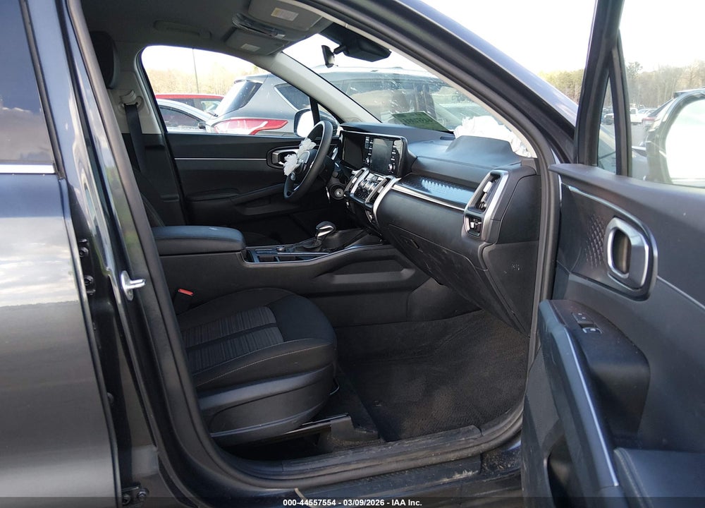 2022 KIA SORENTO LX VIN: 5XYRG4LC1NG155853
