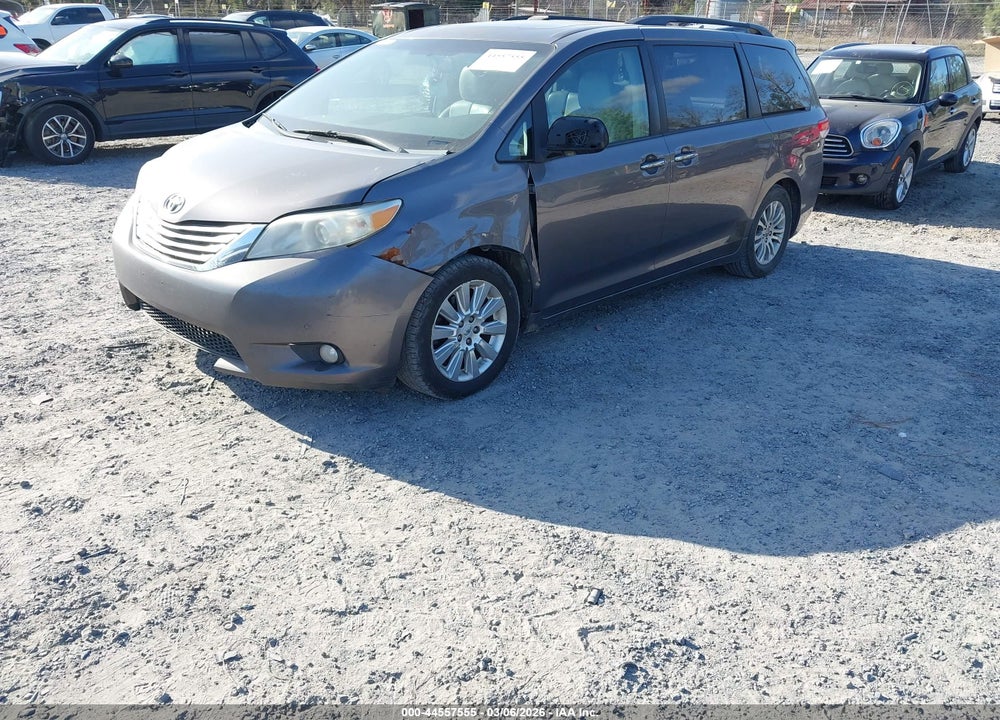 2011 TOYOTA SIENNA LIMITED V6 VIN: 5TDYK3DC2BS003582