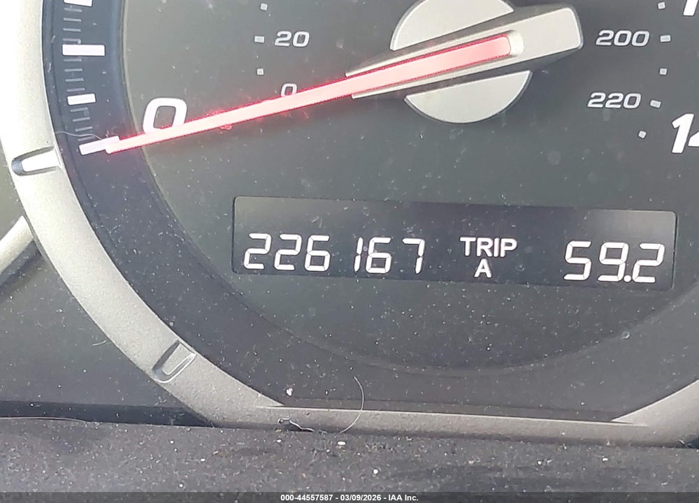 2007 HONDA PILOT LX VIN: 5FNYF18147B010630