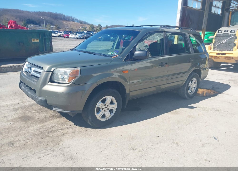 2007 HONDA PILOT LX VIN: 5FNYF18147B010630
