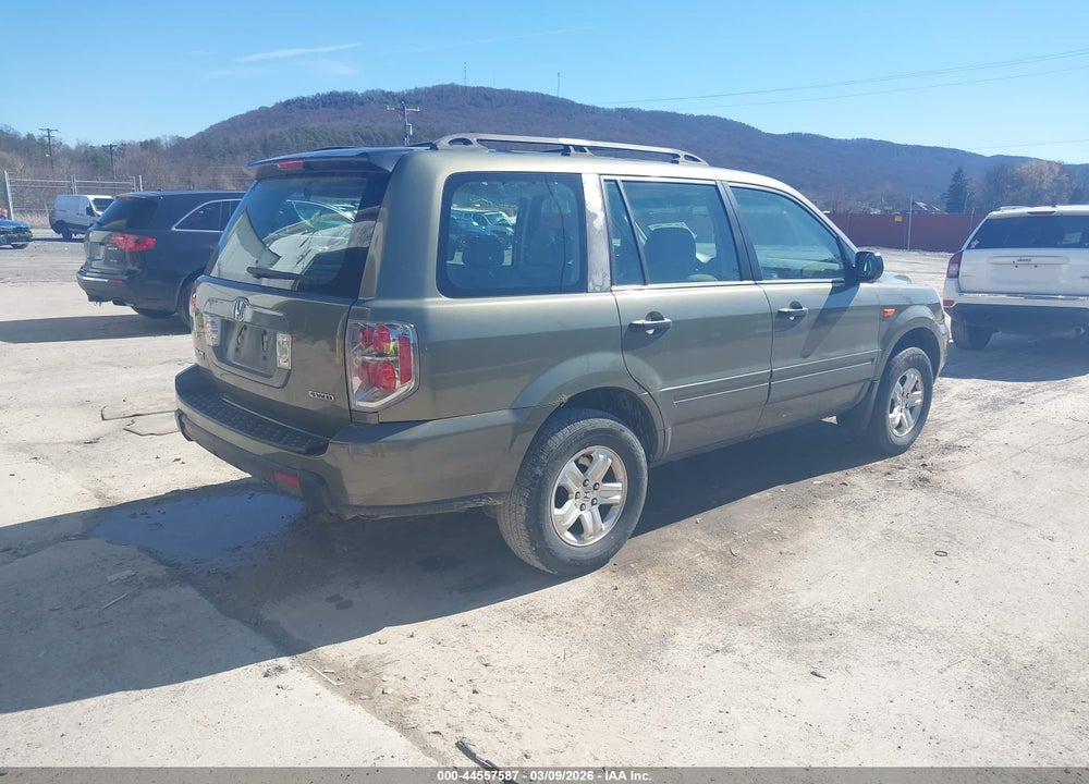 2007 HONDA PILOT LX VIN: 5FNYF18147B010630