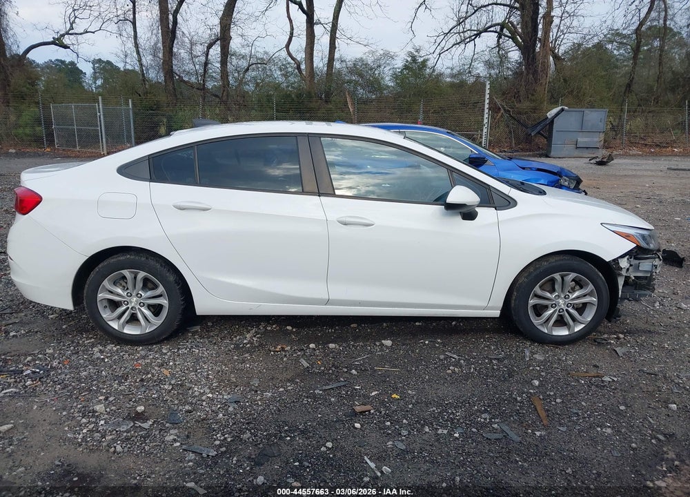 2019 CHEVROLET CRUZE LS VIN: 1G1BC5SM8K7123223