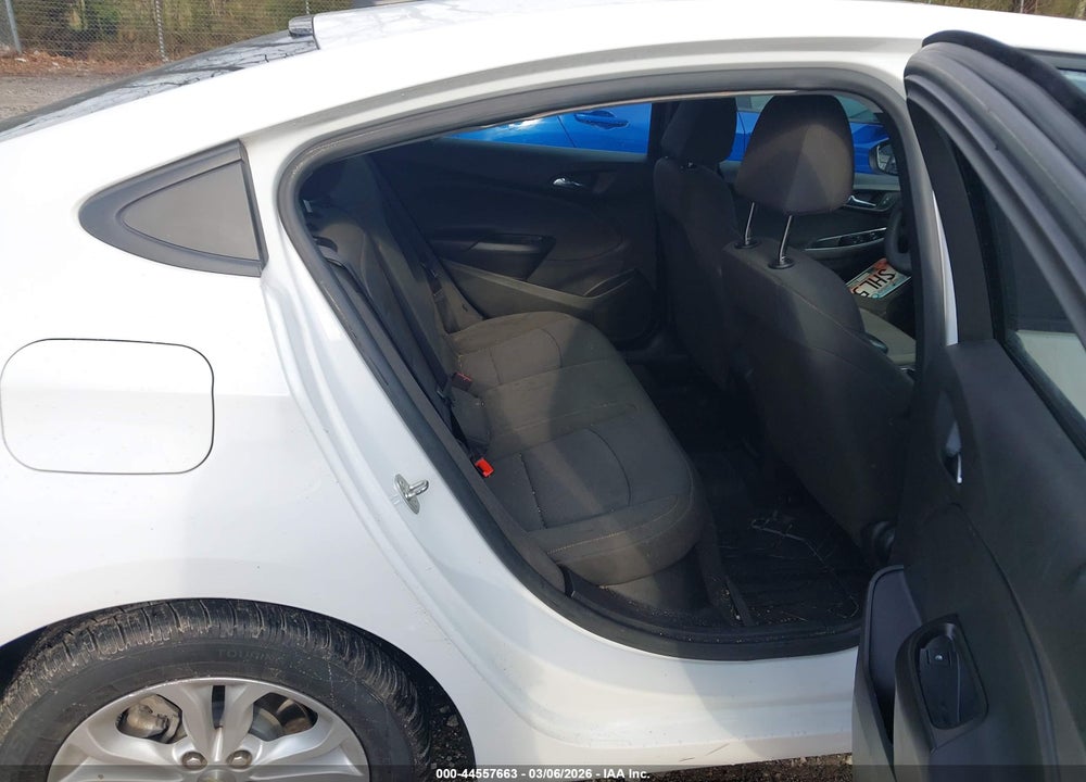 2019 CHEVROLET CRUZE LS VIN: 1G1BC5SM8K7123223