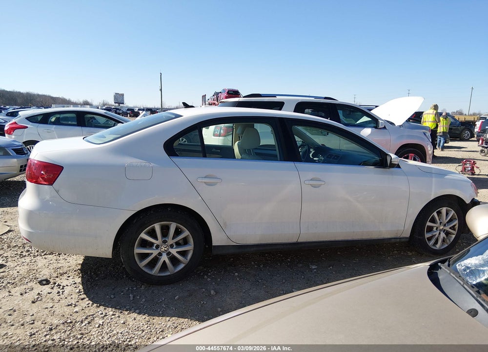 2013 VOLKSWAGEN JETTA 2.5L SE VIN: 3VWDP7AJ6DM438888