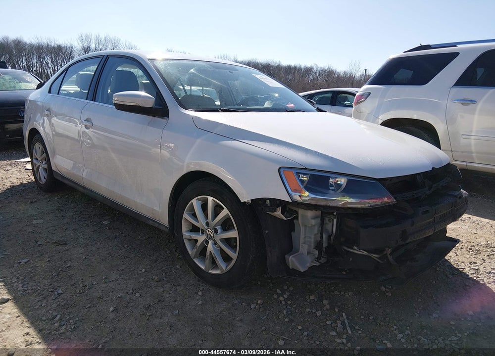 2013 VOLKSWAGEN JETTA 2.5L SE VIN: 3VWDP7AJ6DM438888
