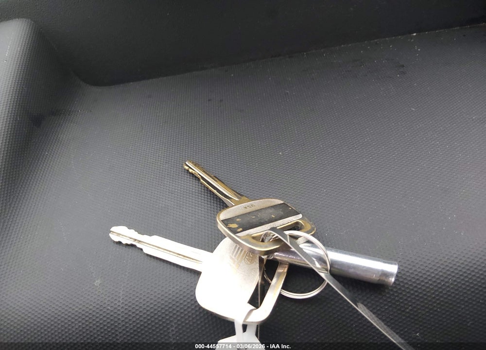 2006 SCION XB VIN: JTLKT324X64052551