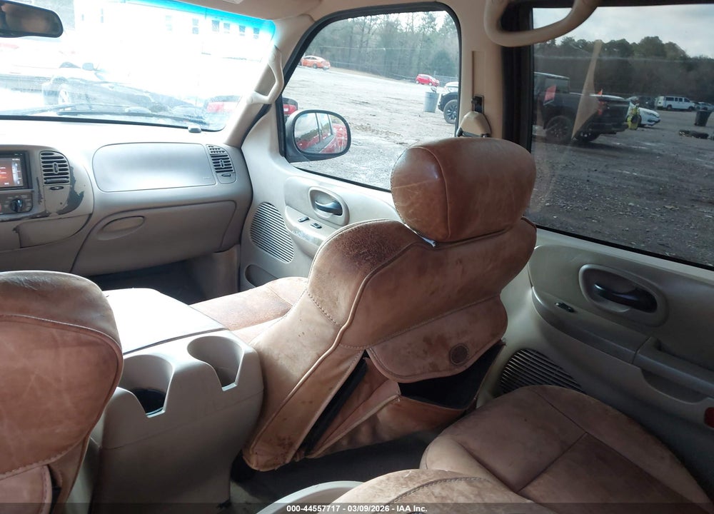 2001 FORD F-150 KING RANCH EDITION/LARIAT/XLT VIN: 1FTRW08L71KB38063