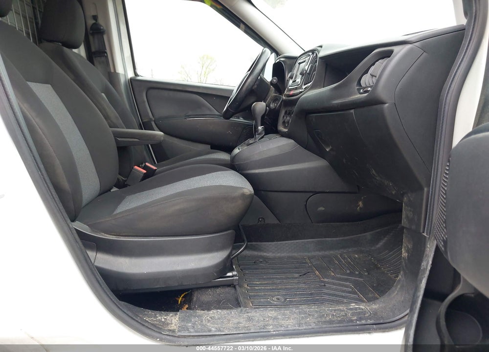 2018 RAM PROMASTER CITY TRADESMAN VIN: ZFBERFAB9J6J01151