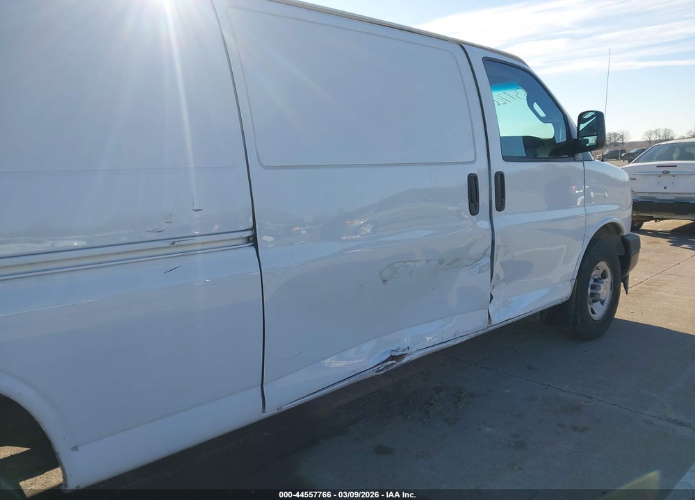 2018 CHEVROLET EXPRESS 3500 WORK VAN VIN: 1GCZGHFG2J1336556