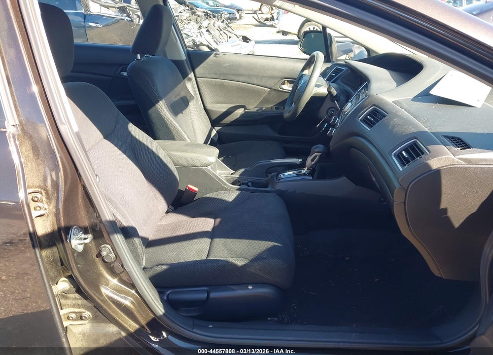 2013 HONDA CIVIC LX VIN: 2HGFB2F52DH589400