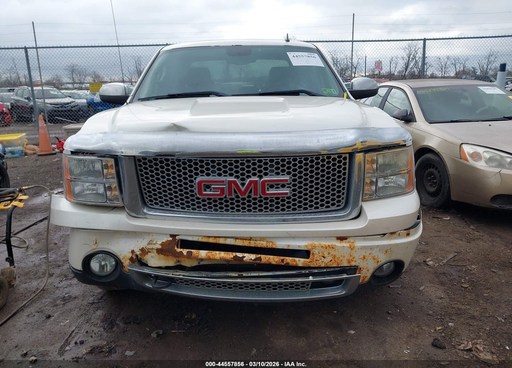 2011 GMC SIERRA 1500 DENALI VIN: 3GTP2XE25BG220227