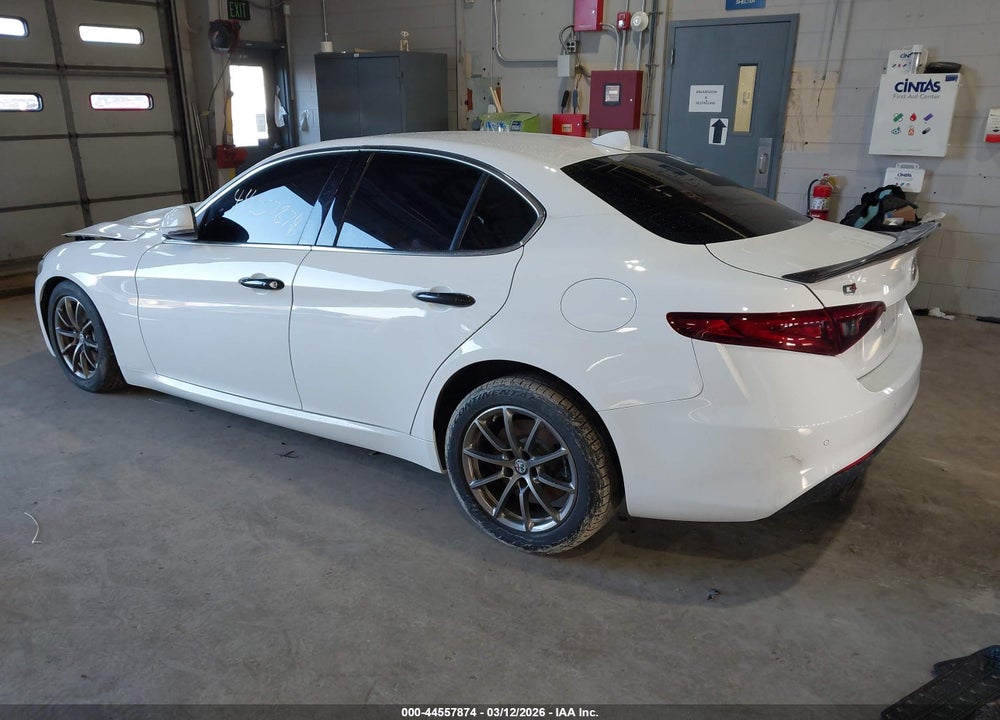 2018 ALFA ROMEO GIULIA AWD VIN: ZARFAEDN3J7576674