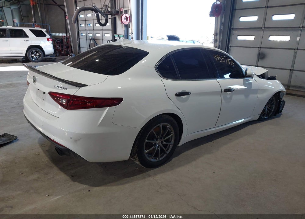 2018 ALFA ROMEO GIULIA AWD VIN: ZARFAEDN3J7576674