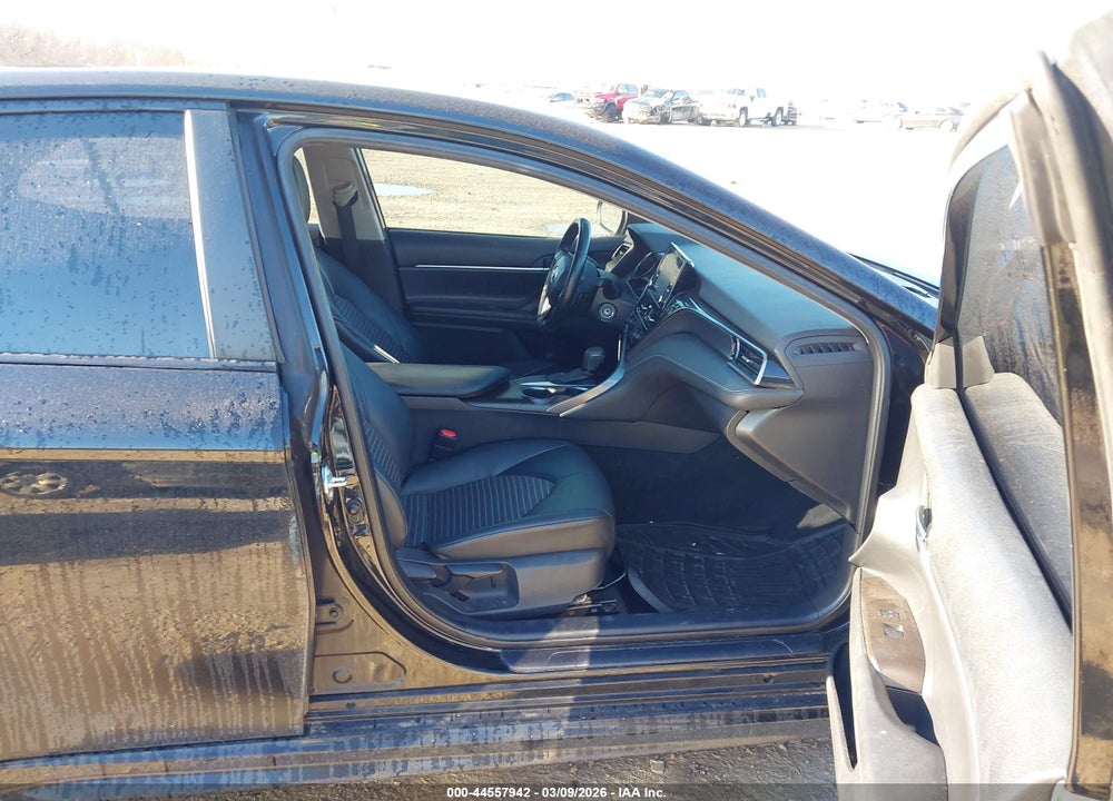 2021 TOYOTA CAMRY SE VIN: 4T1G11AK1MU587191