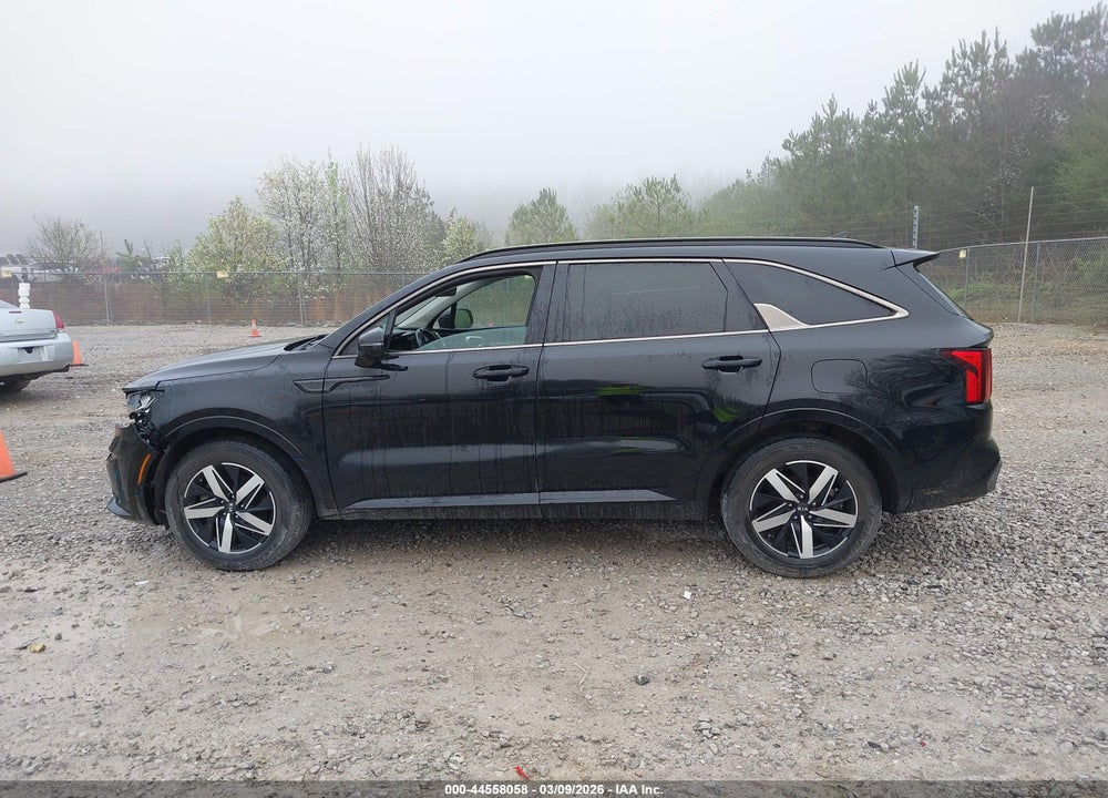 2021 KIA SORENTO S VIN: 5XYRL4LC2MG002442