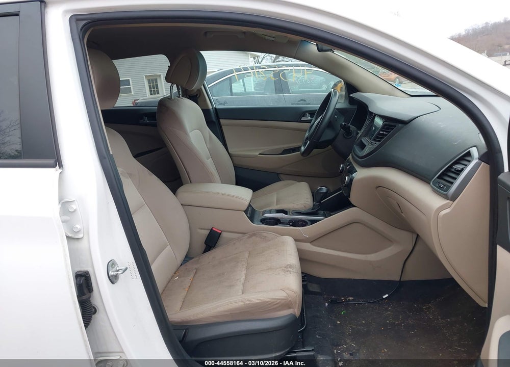 2016 HYUNDAI TUCSON SPORT VIN: KM8J33A25GU075885