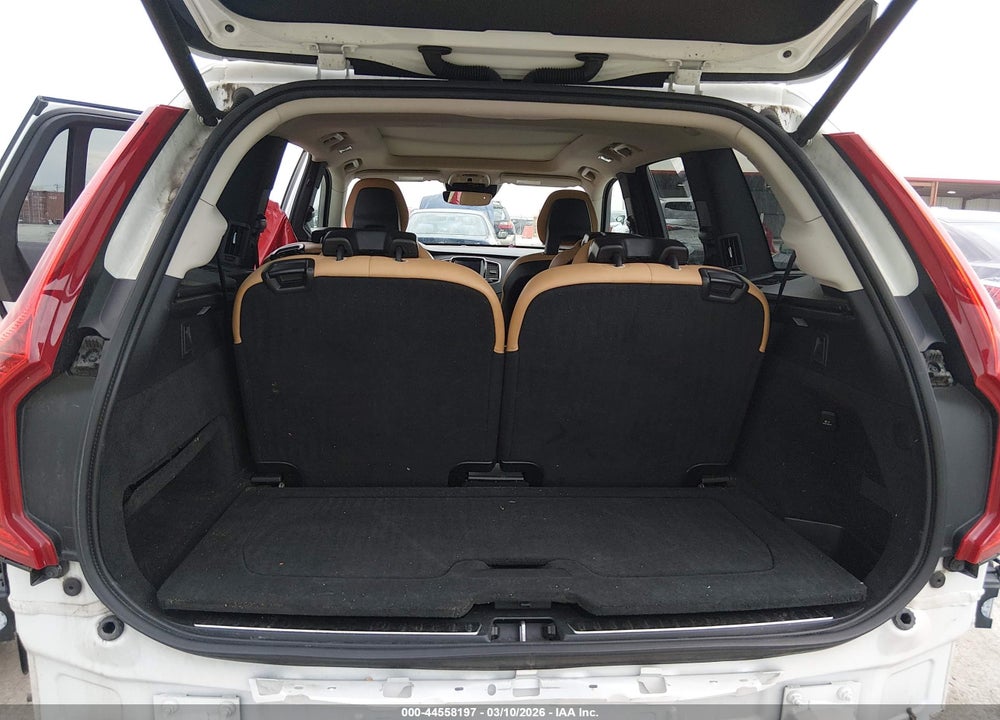 2016 VOLVO XC90 HYBRID T8 MOMENTUM VIN: YV4BC0PK8G1081001