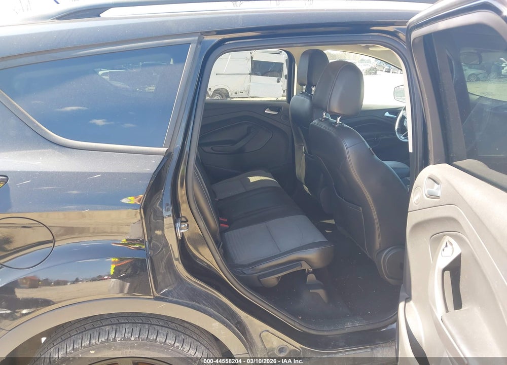 2017 FORD ESCAPE SE VIN: 1FMCU9G98HUC22084