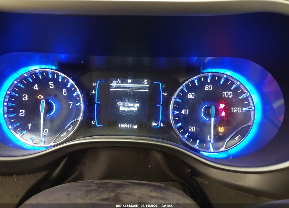 2018 CHRYSLER PACIFICA TOURING L VIN: 2C4RC1BG0JR141771