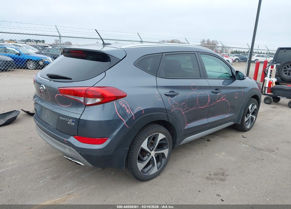 2017 HYUNDAI TUCSON SPORT VIN: KM8J3CA22HU358259