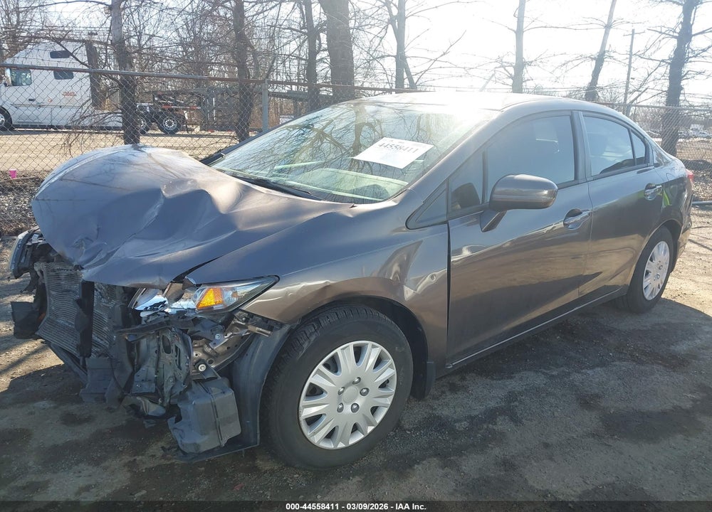 2015 HONDA CIVIC LX VIN: 19XFB2F58FE024422