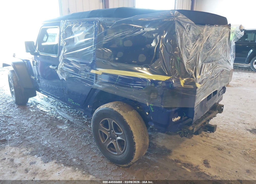 2018 JEEP WRANGLER UNLIMITED SPORT S 4X4 VIN: 1C4HJXDG0JW316397