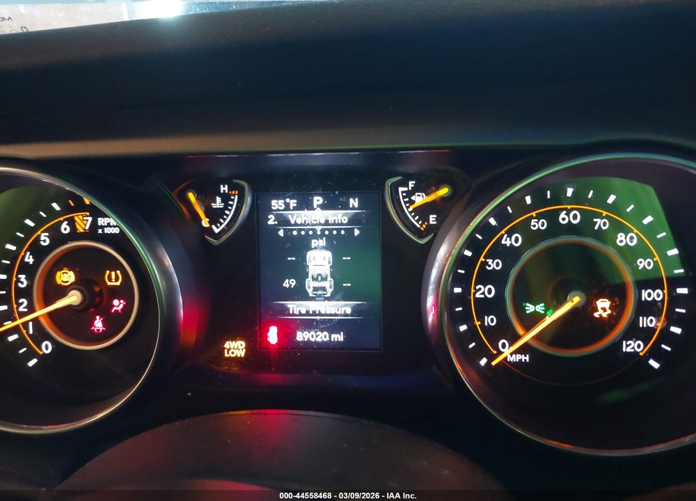 2018 JEEP WRANGLER UNLIMITED SPORT S 4X4 VIN: 1C4HJXDG0JW316397