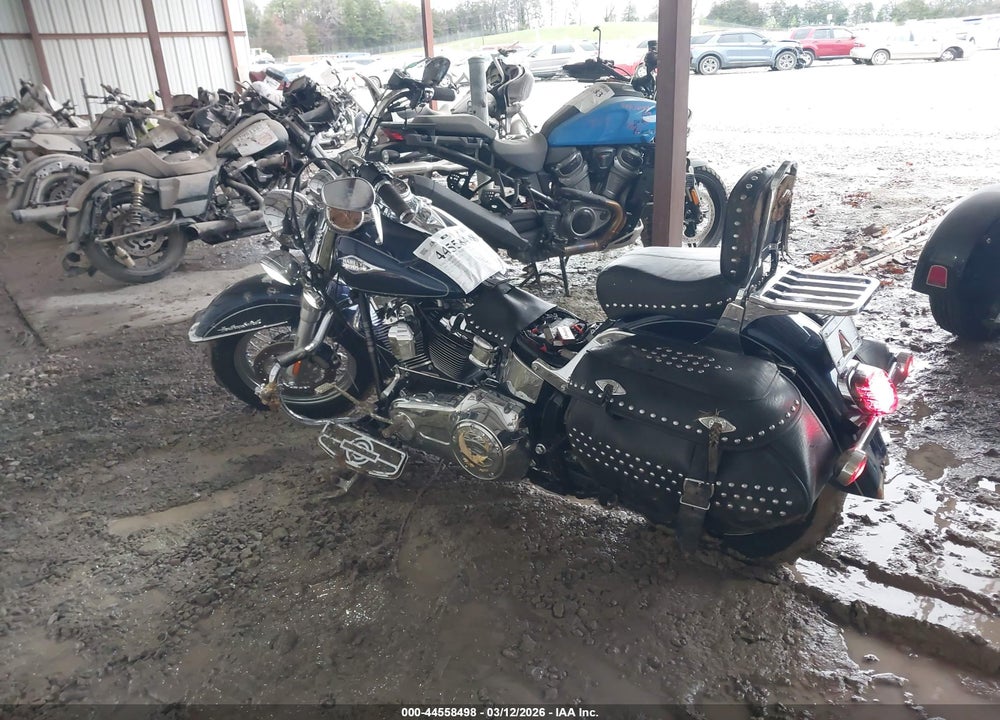 2013 HARLEY-DAVIDSON FLSTC HERITAGE SOFTAIL CLASSIC VIN: 1HD1BWV15DB051229