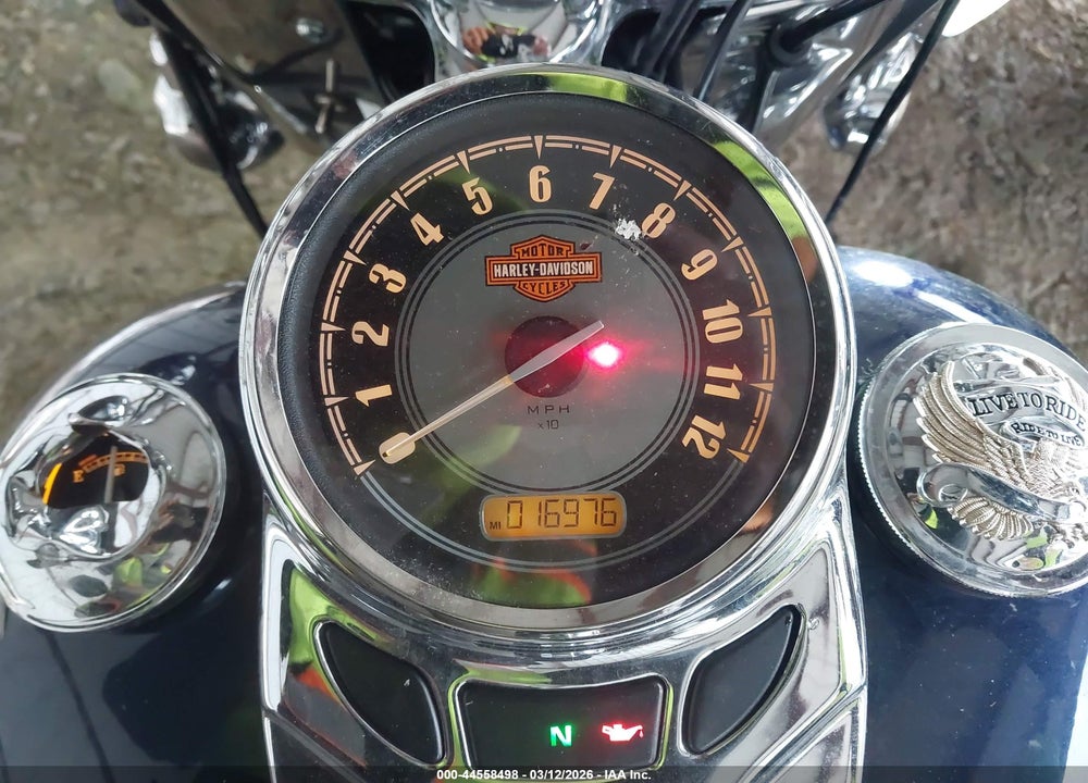 2013 HARLEY-DAVIDSON FLSTC HERITAGE SOFTAIL CLASSIC VIN: 1HD1BWV15DB051229
