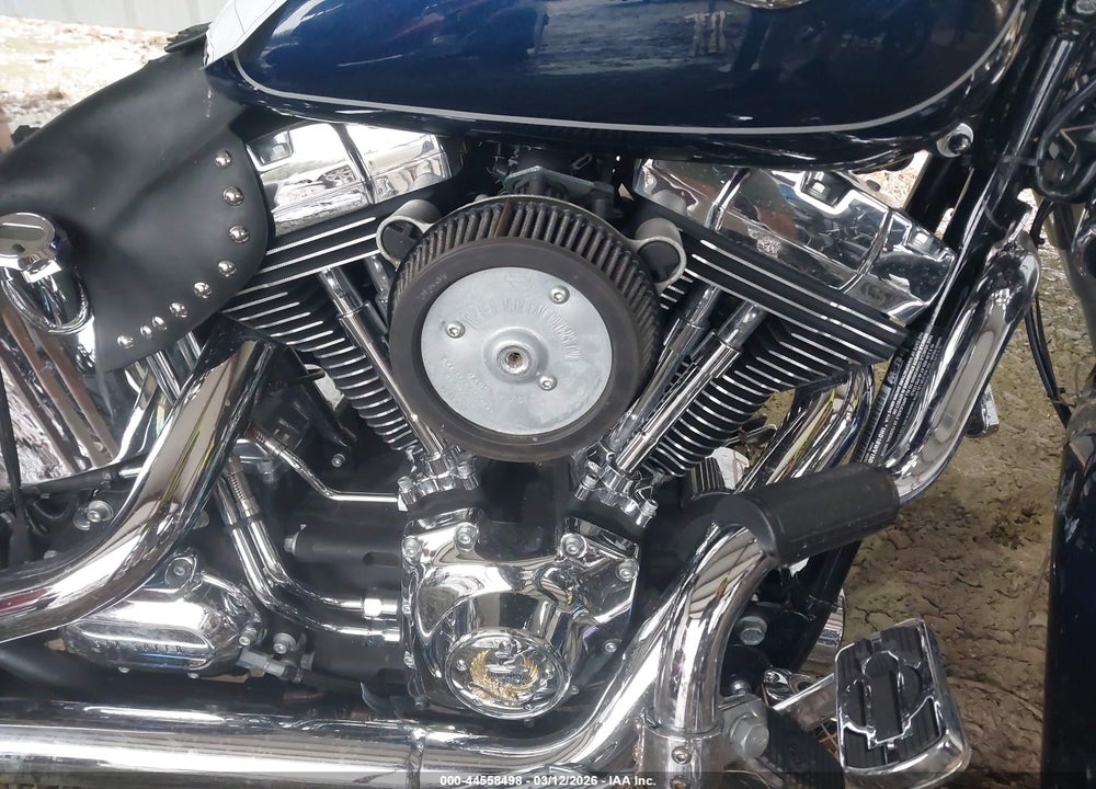 2013 HARLEY-DAVIDSON FLSTC HERITAGE SOFTAIL CLASSIC VIN: 1HD1BWV15DB051229
