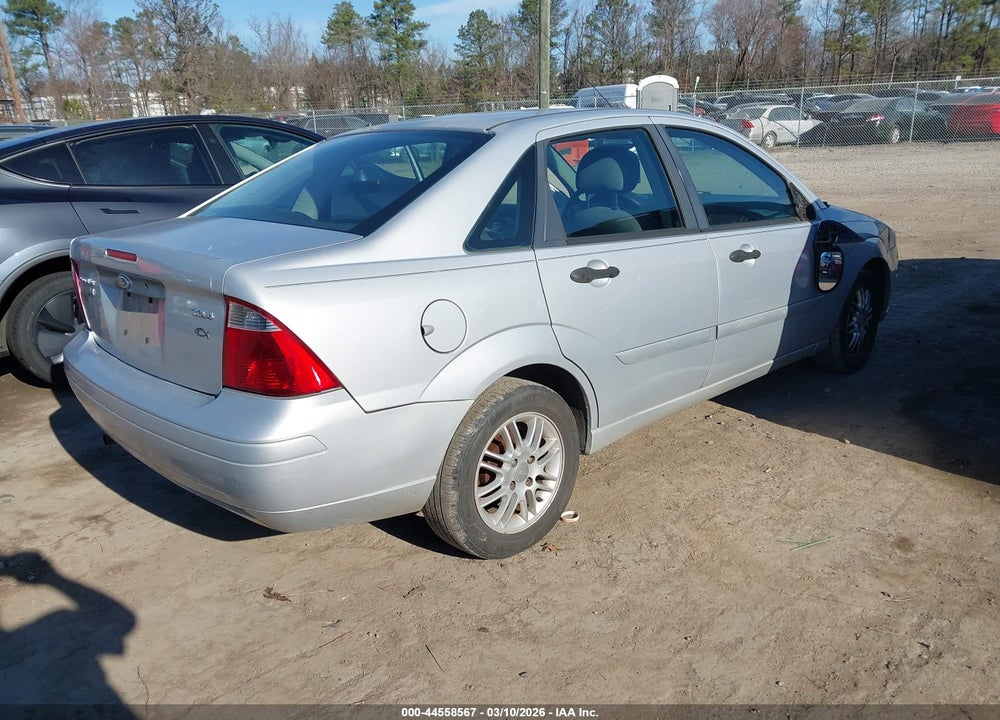 2006 FORD FOCUS ZX4 VIN: 1FAFP34N26W112081