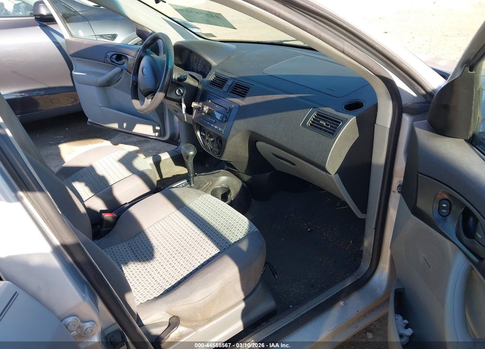 2006 FORD FOCUS ZX4 VIN: 1FAFP34N26W112081
