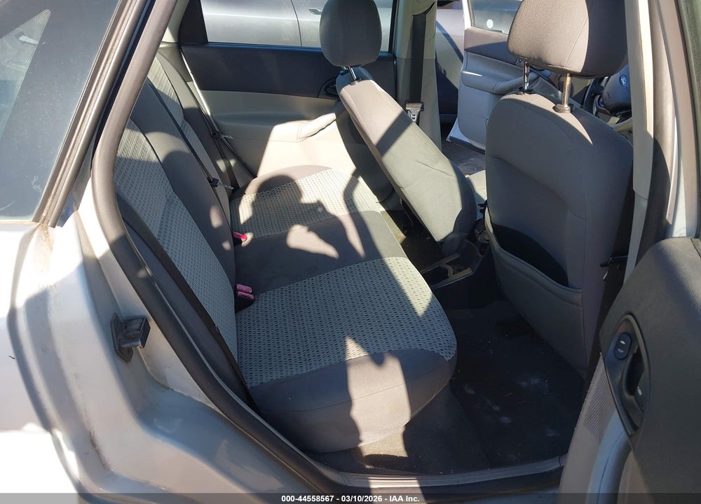 2006 FORD FOCUS ZX4 VIN: 1FAFP34N26W112081