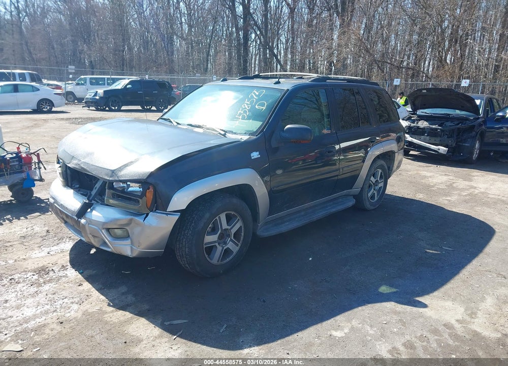 2005 CHEVROLET TRAILBLAZER LT VIN: 1GNDT13S152223324
