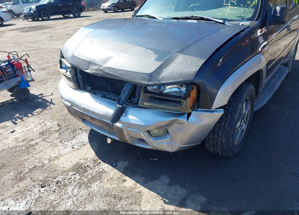 2005 CHEVROLET TRAILBLAZER LT VIN: 1GNDT13S152223324