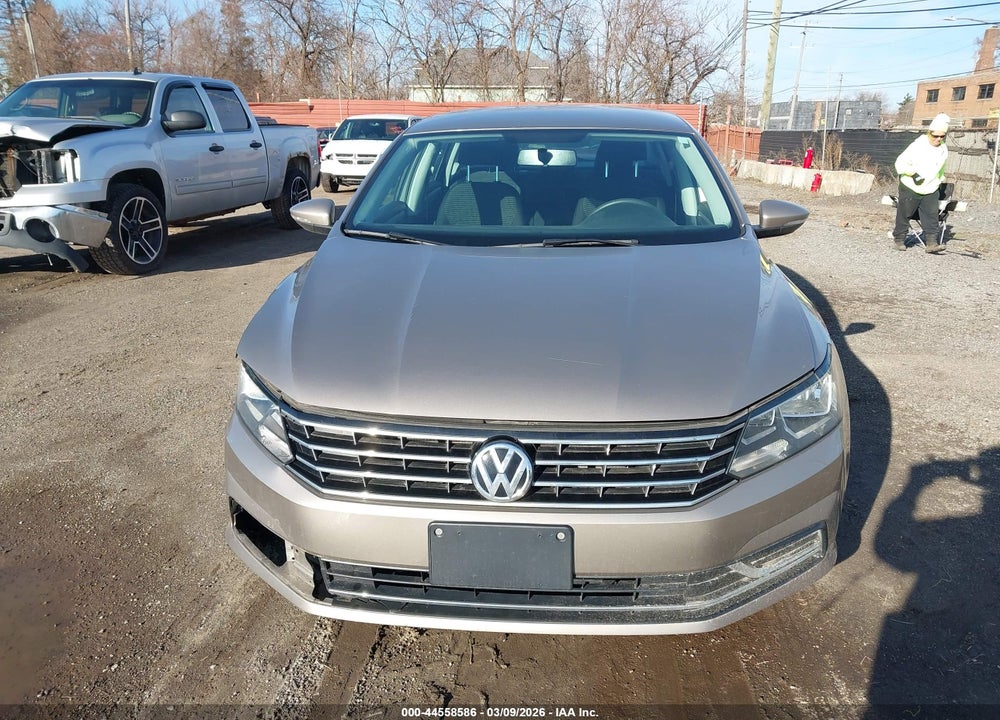 2016 VOLKSWAGEN PASSAT 1.8T S VIN: 1VWAT7A30GC011180
