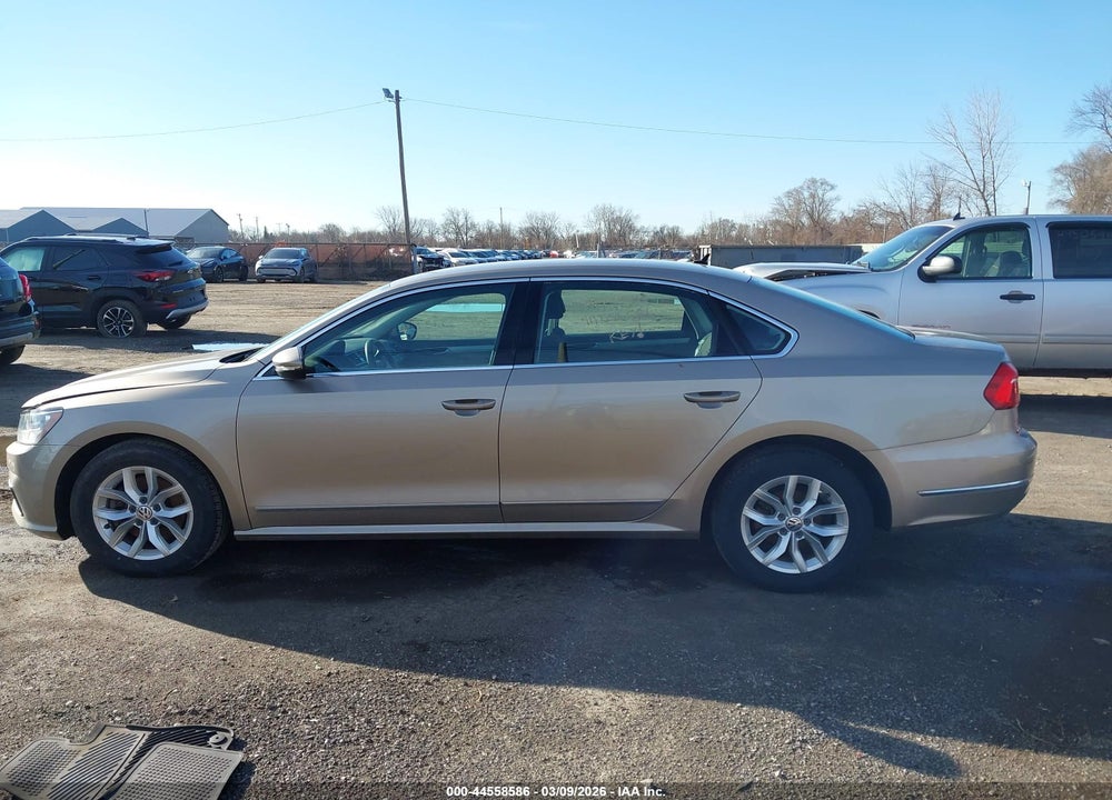 2016 VOLKSWAGEN PASSAT 1.8T S VIN: 1VWAT7A30GC011180