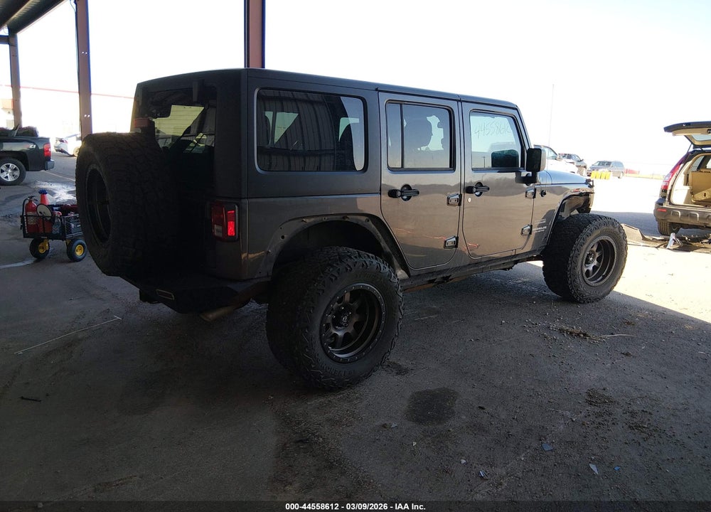 2016 JEEP WRANGLER UNLIMITED SPORT VIN: 1C4BJWDG1GL335759