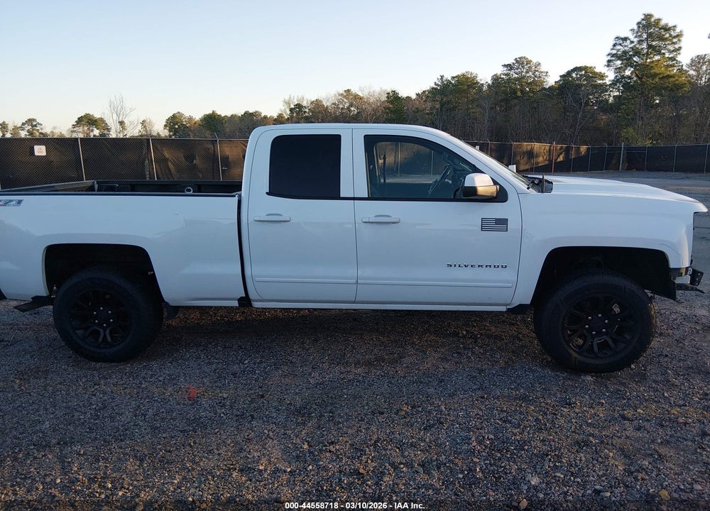 2017 CHEVROLET SILVERADO 1500 2LT VIN: 1GCVKREC9HZ334431