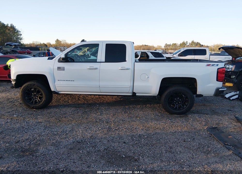 2017 CHEVROLET SILVERADO 1500 2LT VIN: 1GCVKREC9HZ334431